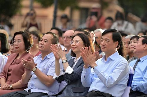 'Hà Nội bình yên' đưa nghệ thuật đỉnh cao chạm tới trái tim khán giả