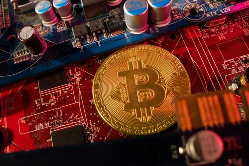 Bitcoin lao dốc mạnh