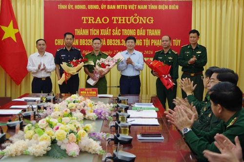 Điện Biên khen thưởng đột xuất lực lượng phá án ma túy