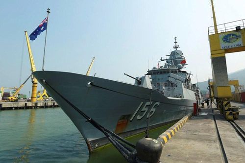 Tàu Hải quân Hoàng gia Australia thăm Đà Nẵng