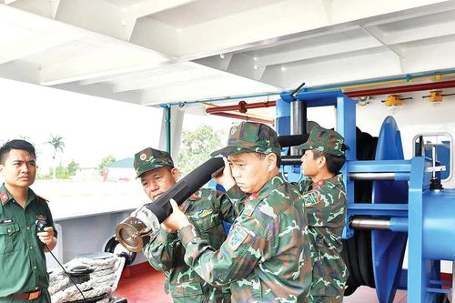 Vững vàng trên chặng đường mới