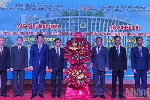 Kỷ niệm 65 năm Ngày Chuyên gia Công an Việt Nam tại Lào