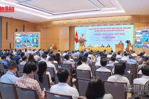 Thủ tướng: Thành lập Tổ công tác Chính phủ về phát triển công nghệ chiến lược