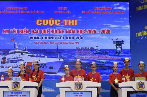Đội TPHCM giành giải nhất cuộc thi 'Em yêu biển, đảo quê hương'