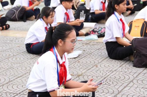 Đà Nẵng tìm kiếm 'Thủ lĩnh Khăn quàng đỏ'