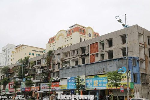 Nơm nớp sống trong chung cư rệu rã giữa trung tâm đô thị Quảng Ninh
