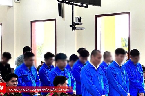 Mang dao đi đòi nợ, 14 bị cáo lĩnh án tù