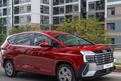 Loạt xe mới dồn dập ra mắt thị trường ô tô Việt Nam trong 10 ngày cuối tháng 3