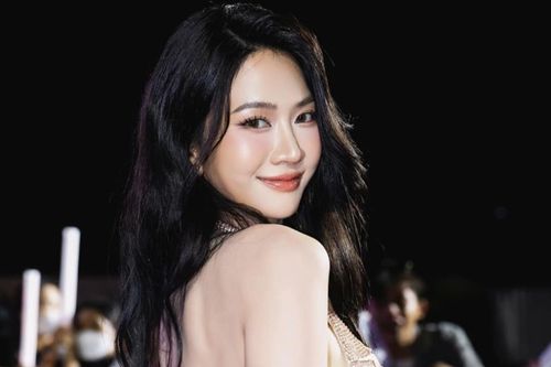 Đời thực sexy khác hẳn trên phim VTV của cô giáo Giang 'Bước chân vào đời'