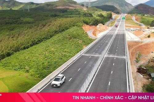Tập trung khắc phục hư hỏng trên tuyến cao tốc Vũng Áng - Bùng, Bùng - Vạn Ninh