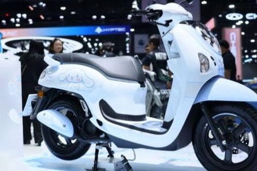 Xe ga Honda Scoopy ra bản giới hạn mới, hút giới trẻ