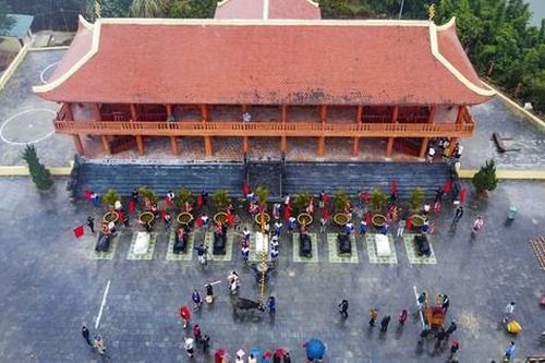 Về đền Chín Gian xem nghi lễ Dâng trâu tế trời, kết nối chín mường người Thái xứ Thanh