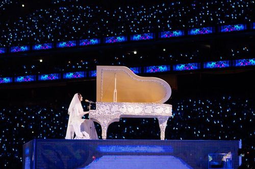 Concert của nữ ca sĩ hàng đầu showbiz bị chê bai