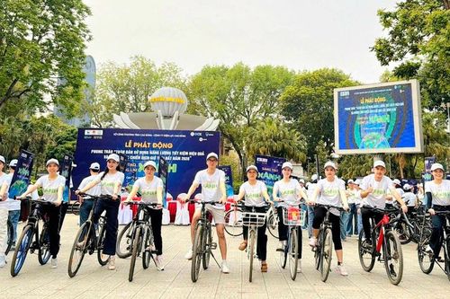 Đạp xe diễu hành lan tỏa thông điệp xanh tại Cao Bằng