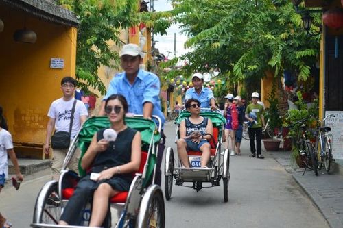 Doanh nghiệp du lịch giải bài toán tăng trưởng giữa biến động xăng dầu
