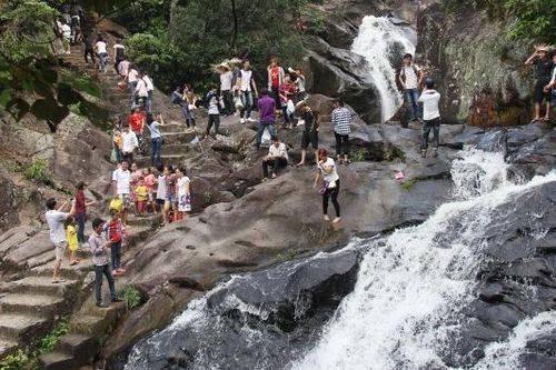 Suối Mỡ - thắng tích miền sông Lục, núi Huyền
