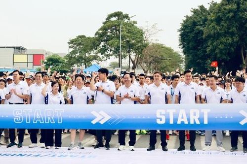 Hơn 1.200 vận động viên tham gia giải chạy Run for Tomorrow 2026