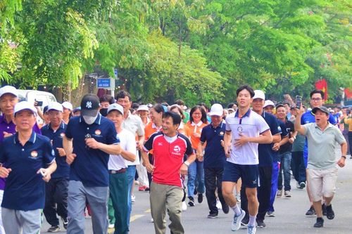 Gắn kết cộng đồng qua thể thao