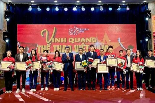 Chương trình 'Vinh quang thể thao Việt Nam' vinh danh các HLV, VĐV tiêu biểu toàn quốc 2025
