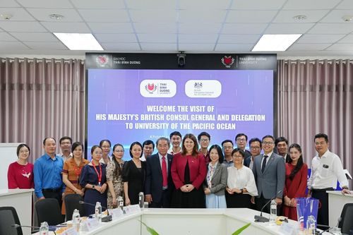Trường Đại học Thái Bình Dương trao đổi về hợp tác giáo dục với Vương quốc Anh