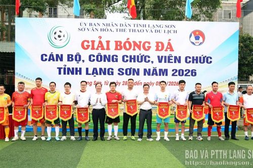 Gần 200 vận động viên tham gia Giải Bóng đá cán bộ, công chức, viên chức tỉnh