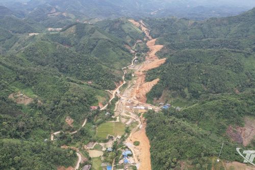 Thi công đường cao tốc Chợ Mới - Bắc Kạn: Tháo gỡ 'điểm nghẽn' về bãi đổ đất đá dư thừa