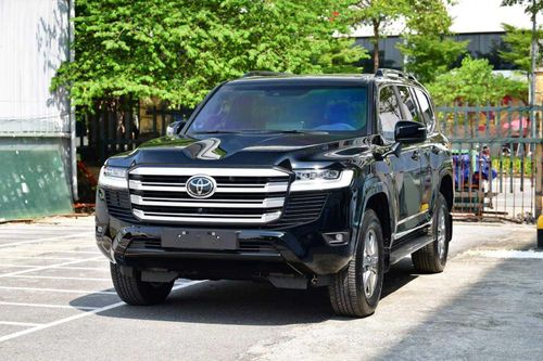 Toyota triệu hồi Land Cruiser 300 tại Việt Nam