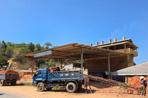 Xử lý dứt điểm lò gạch thủ công gây ô nhiễm môi trường tại Đắk Lắk, Lâm Đồng