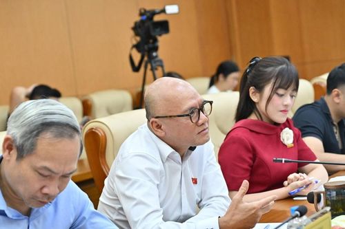 Xây dựng hệ sinh thái hỗ trợ để đại biểu Quốc hội đáp ứng yêu cầu nhiệm kỳ mới