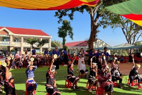 Gia Lai: Đa dạng hình thức giao lưu, nâng cao kỹ năng tiếng Việt cho học sinh