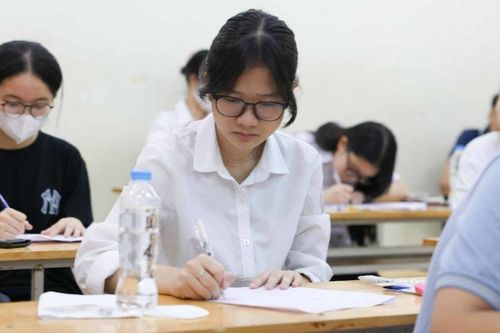 Chinh phục kỳ thi vào lớp 10