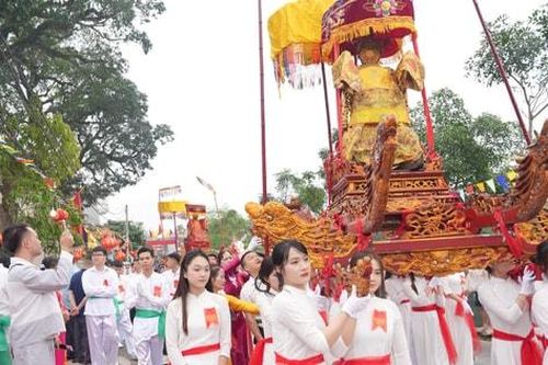 Độc đáo nghi thức rước kiệu Lễ hội truyền thống làng Nhân Hòa
