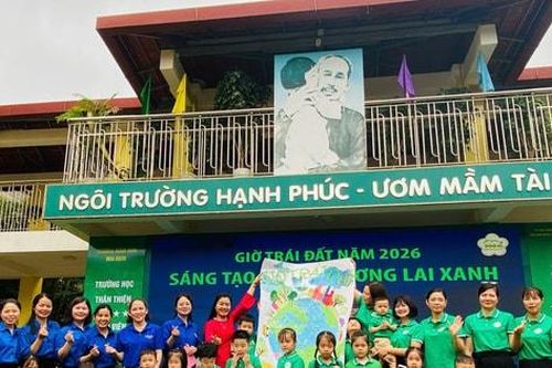 Phường Phú Diễn chung tay hưởng ứng giờ trái đất