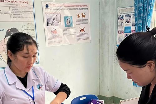 Quảng Ngãi: Trao yêu thương từ 'tủ đồ sơ sinh 0 đồng' đến sản phụ khó khăn