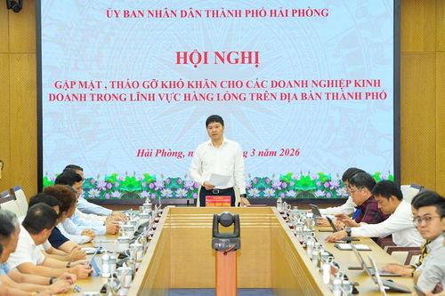 Hải Phòng: Xem xét thu phí 0 đồng với xăng dầu, khí qua cảng