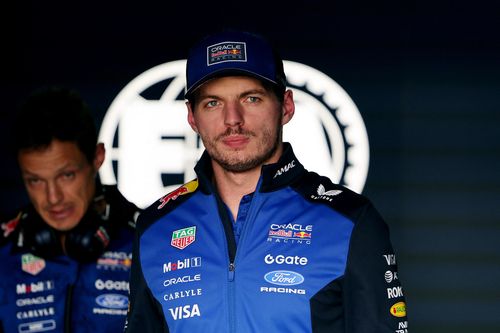 Verstappen dọa rời F1 vì luật mới