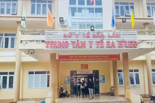 Hàng chục bệnh nhân ở Đắk Lắk nghi ngộ độc thực phẩm sau khi ăn bánh mì