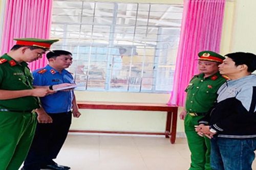 Bắt Giám đốc Công ty TNHH đường cát Quốc Thái vì sản xuất đường giả