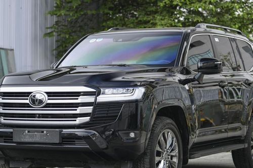 Triệu hồi loạt SUV Lexus LX600 và Toyota Land Cruiser 300 tại Việt Nam