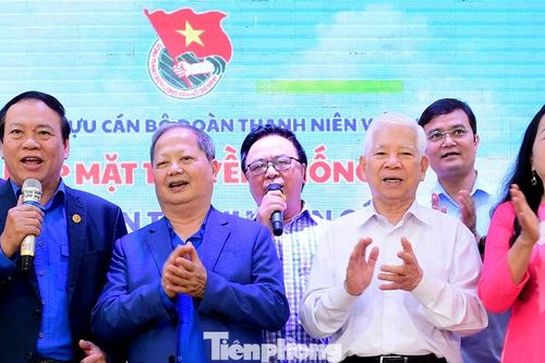 Nguyên Chủ tịch nước Nguyễn Minh Triết: Tin tưởng lớp trẻ gánh vác xuất sắc sứ mệnh đưa đất nước sánh vai năm châu
