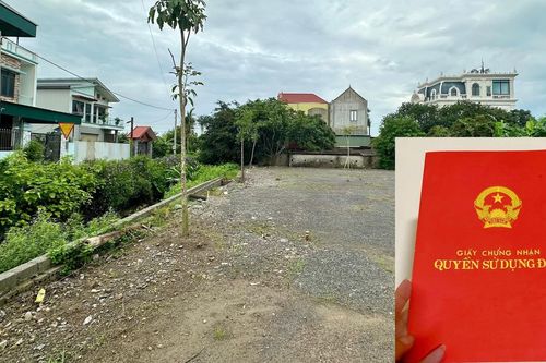 3 thửa đất cho con út, chị gái muốn 'đoạt lại'; đề xuất mới về thuế bất động sản