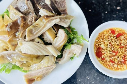 Luộc dạ dày lợn bao nhiêu phút thì trắng giòn, không hôi?