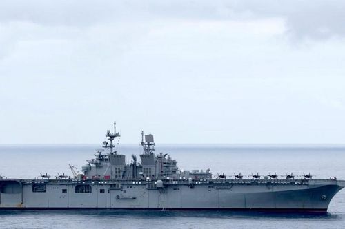 Sức mạnh của tàu đổ bộ tấn công USS Tripoli được Mỹ điều đến Trung Đông