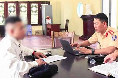 Xử phạt chủ tài khoản TikTok 'Bắp Kimochi' lái mô tô nước không chứng nhận đăng ký