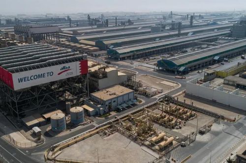 Iran tiếp tục tấn công khắp vùng Vịnh, nhằm vào các cơ sở công nghiệp lớn