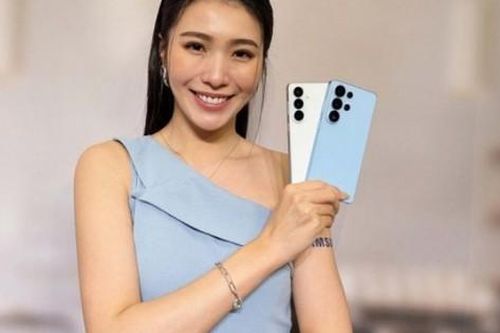 Galaxy S26 bị chê tơi tả khi đứng cạnh iPhone 17