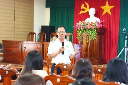Hỗ trợ hộ kinh doanh áp dụng quy định thuế mới