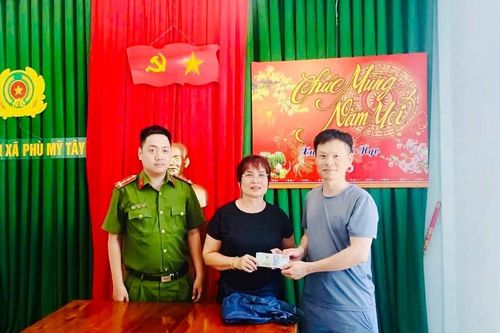 Gia Lai: Chủ quán trả lại hơn 32 triệu đồng cho khách hàng bỏ quên