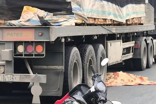 Ninh Bình: Va chạm với xe tải, người phụ nữ tử vong tại chỗ