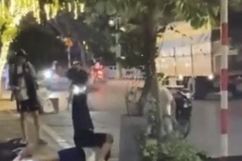 Điều tra làm rõ vụ nam sinh bị nhóm đối tượng đi ô tô đánh hội đồng